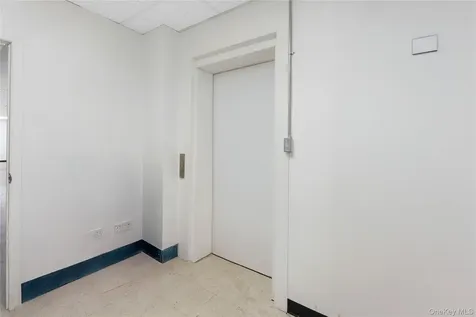 5024 10th Avenue Brooklyn NY 11219