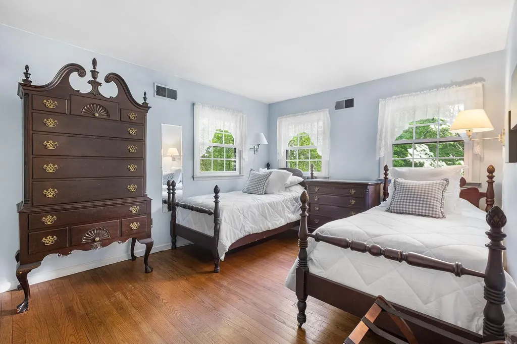 10 Catherine Place Katonah NY 10536