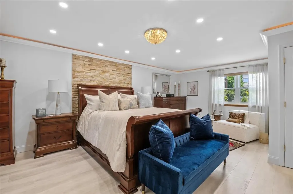 48 Floral Avenue Bethpage NY 11714