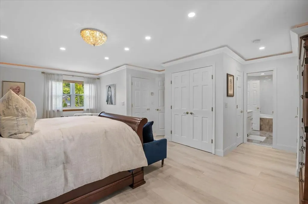 48 Floral Avenue Bethpage NY 11714