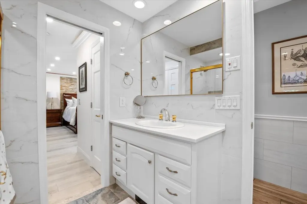 48 Floral Avenue Bethpage NY 11714