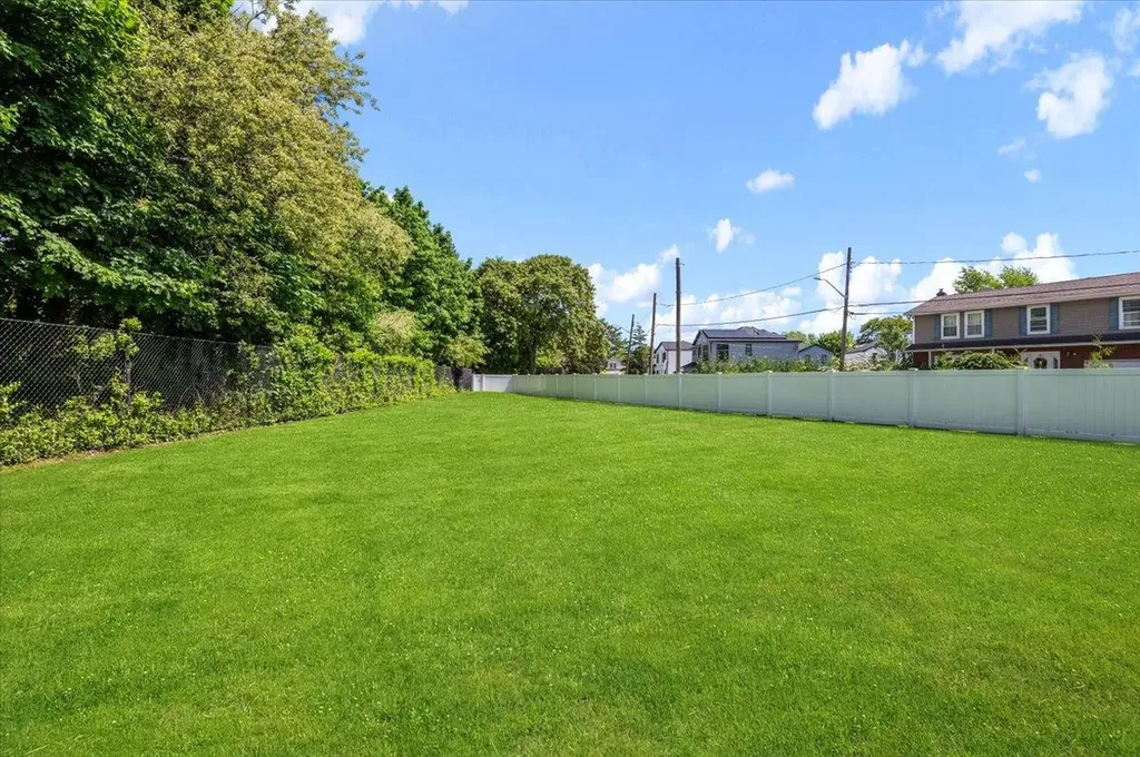 48 Floral Avenue Bethpage NY 11714