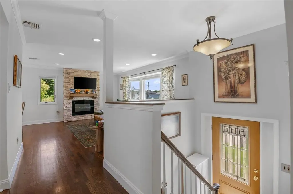48 Floral Avenue Bethpage NY 11714