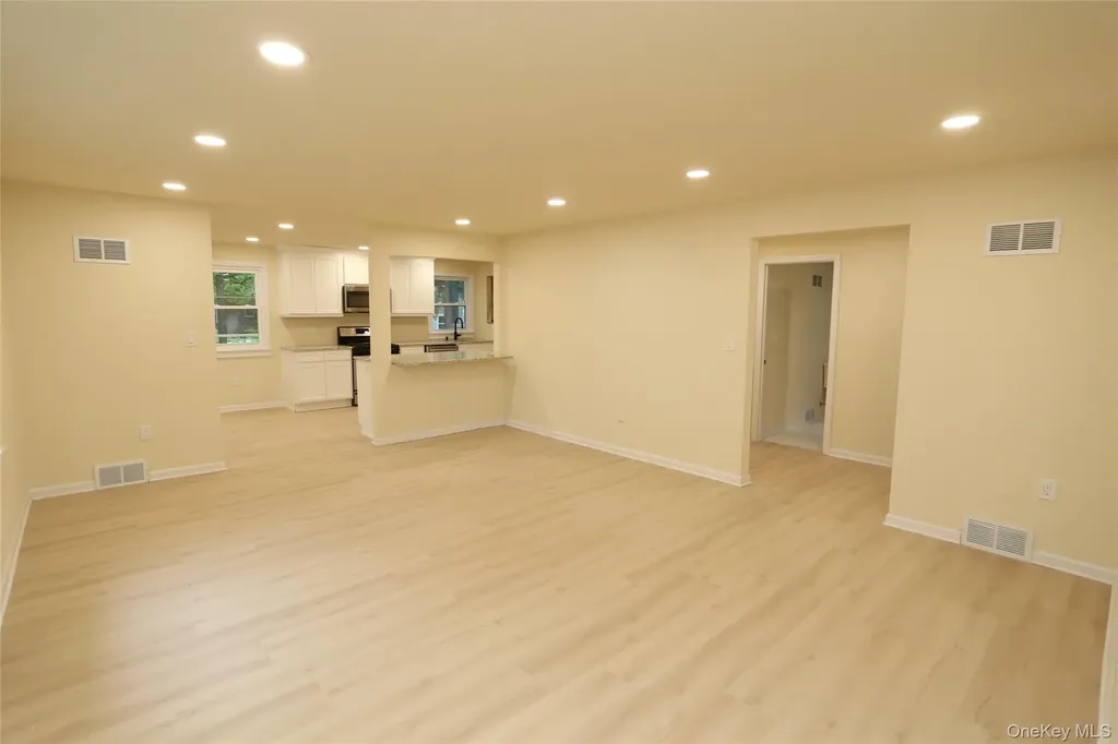 20 Pineview Road West Nyack NY 10994