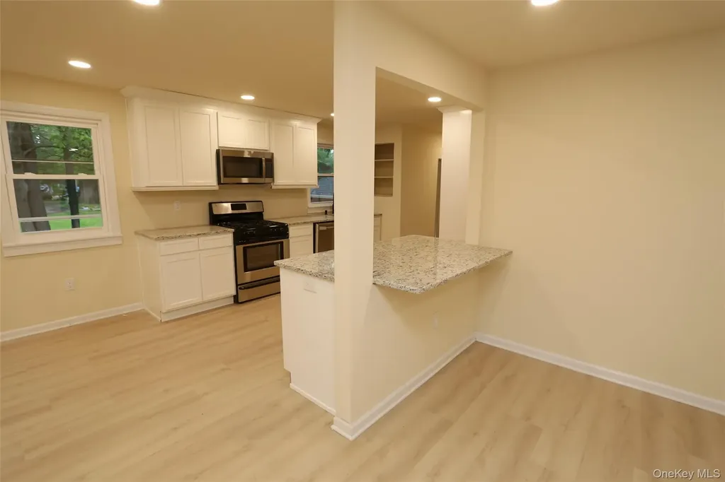 20 Pineview Road West Nyack NY 10994
