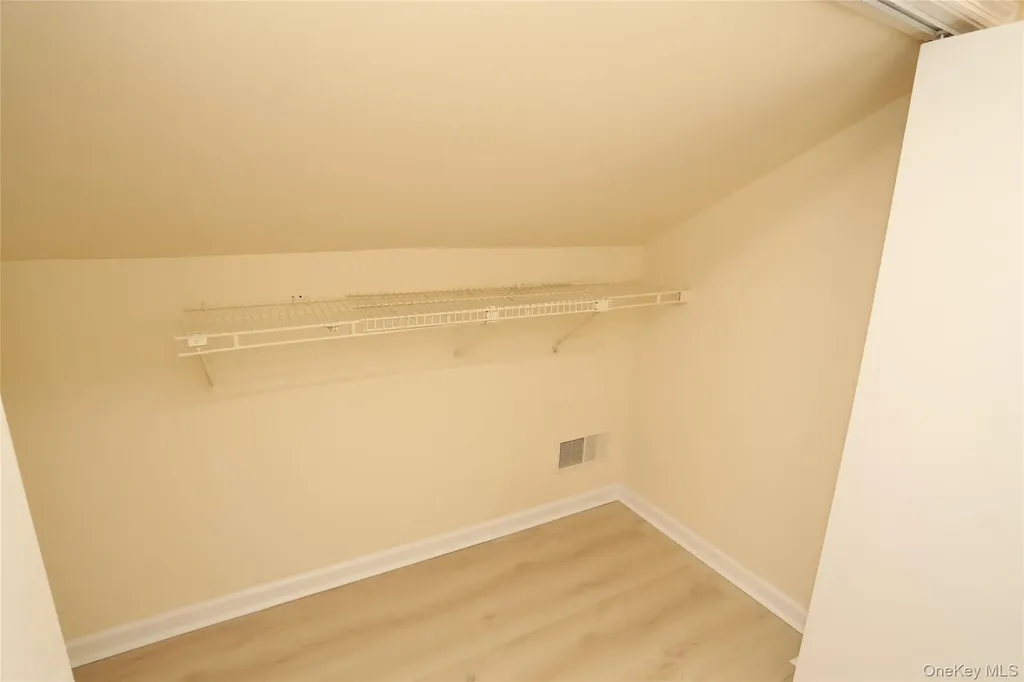 20 Pineview Road West Nyack NY 10994
