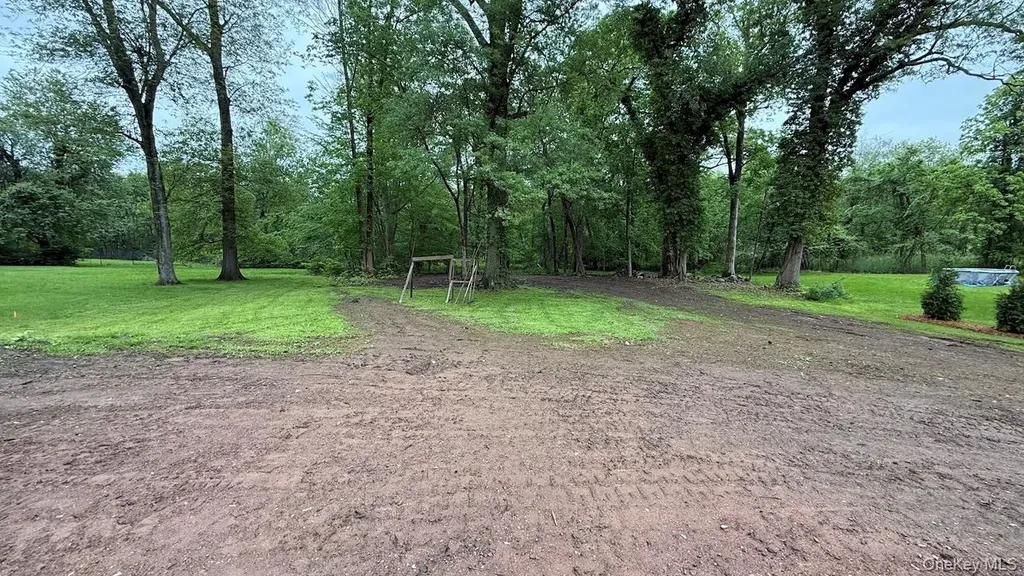 20 Pineview Road West Nyack NY 10994