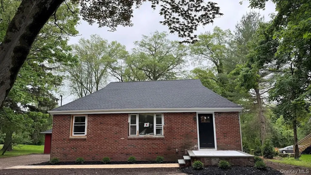 20 Pineview Road West Nyack NY 10994