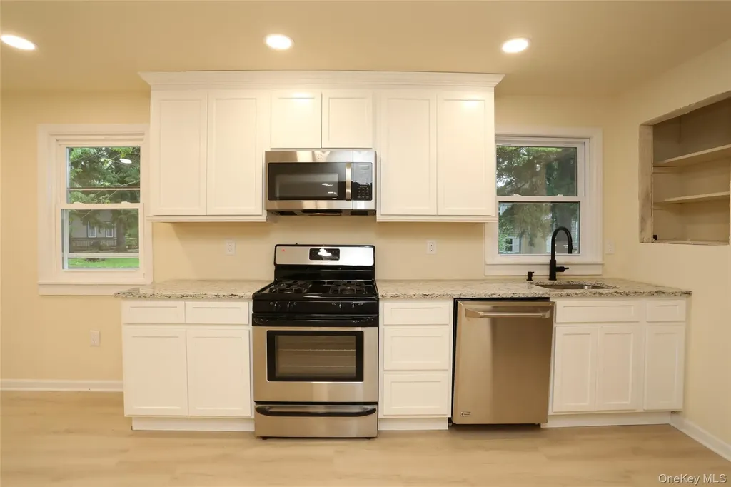 20 Pineview Road West Nyack NY 10994