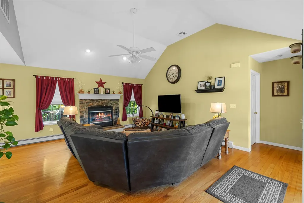42 Bell Drive Highland NY 12528