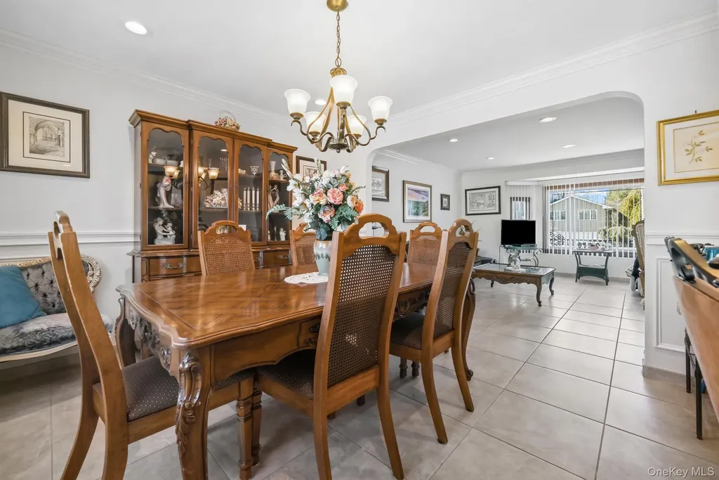 3 Chapin Farmingdale NY 11735