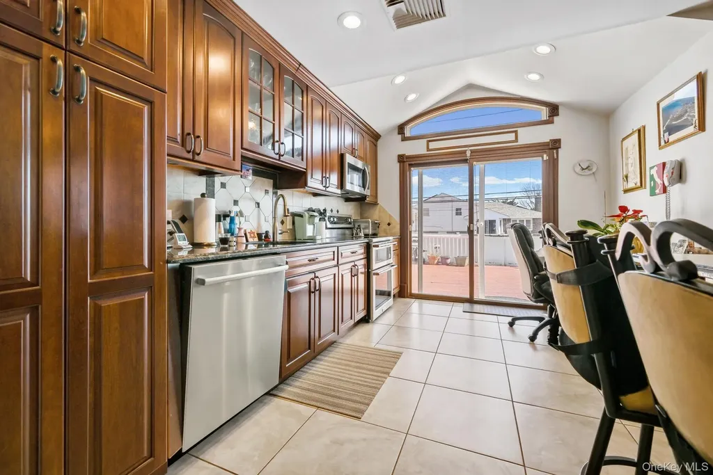 3 Chapin Farmingdale NY 11735