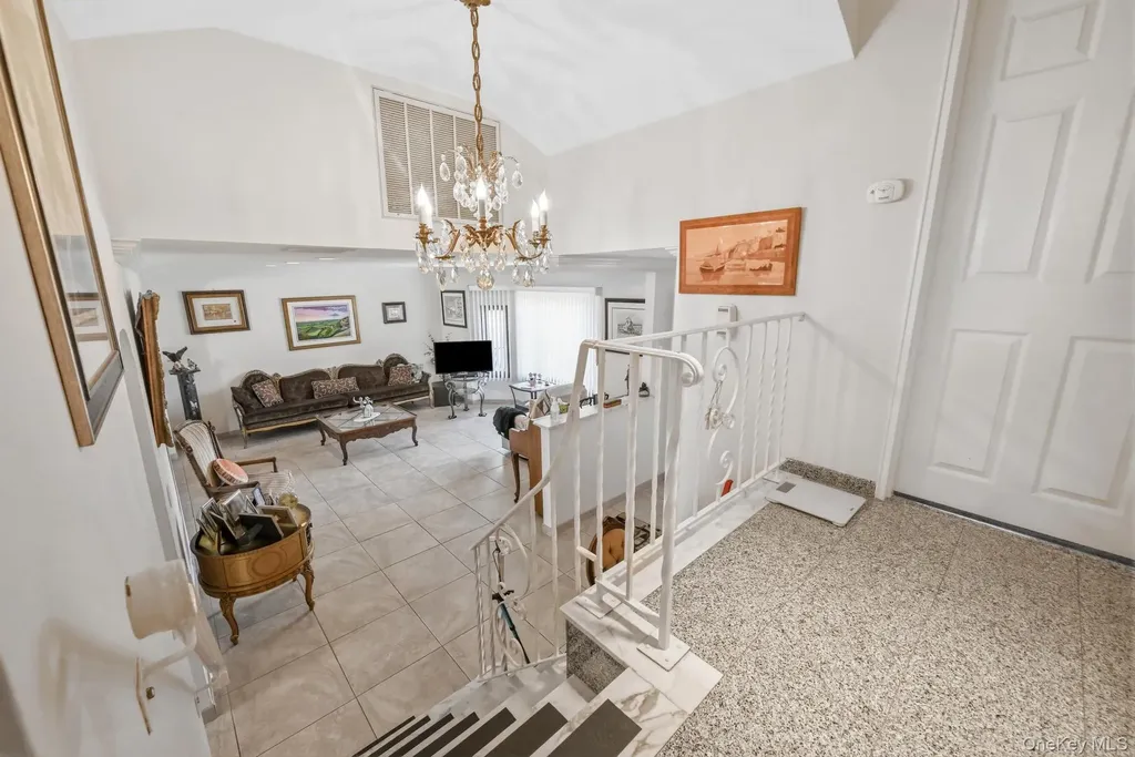 3 Chapin Farmingdale NY 11735