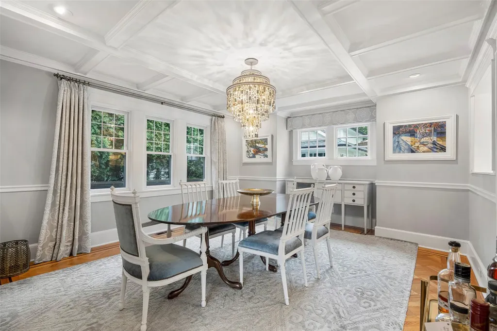 489 Manor Lane Pelham NY 10803