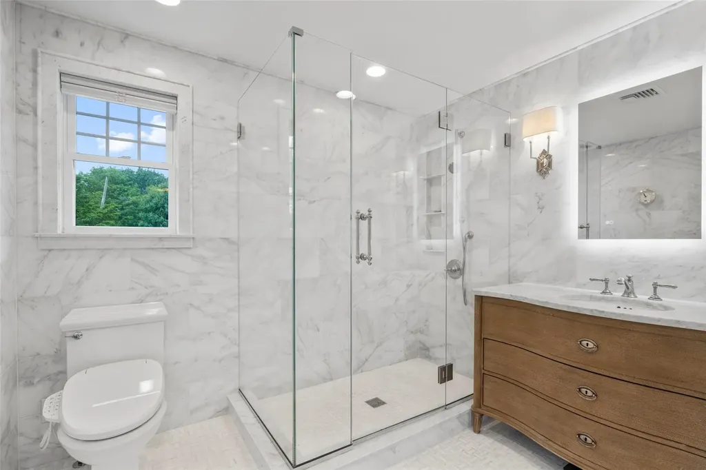489 Manor Lane Pelham NY 10803