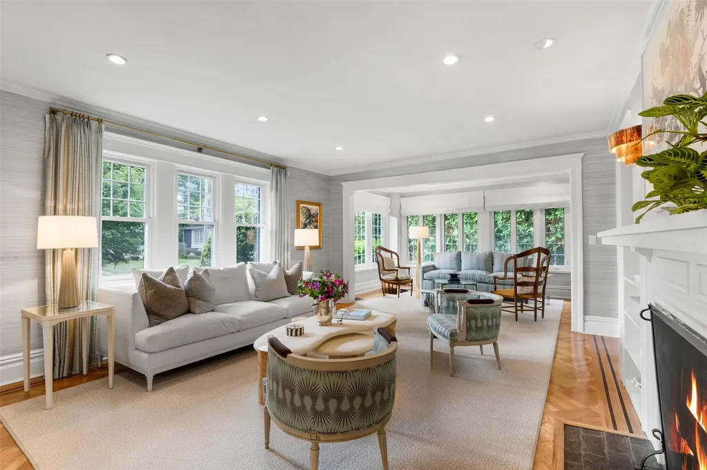 489 Manor Lane Pelham NY 10803
