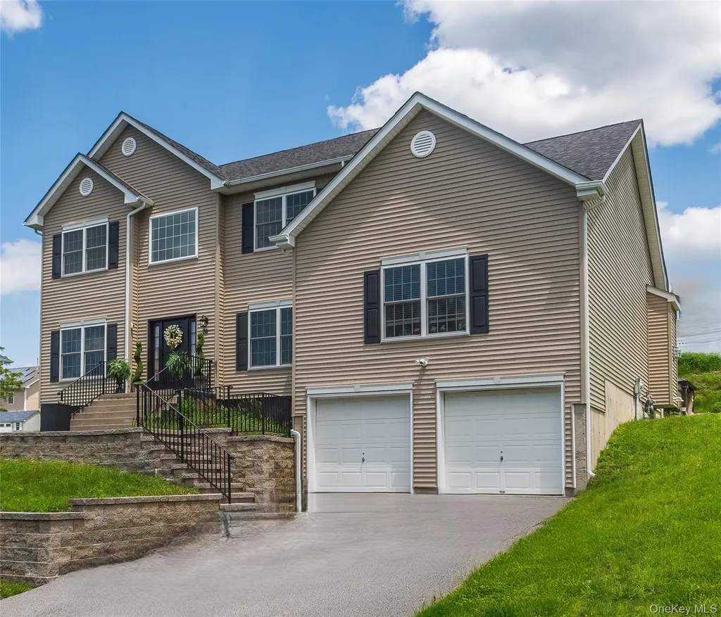 38 Panorama Drive New Windsor NY 12553