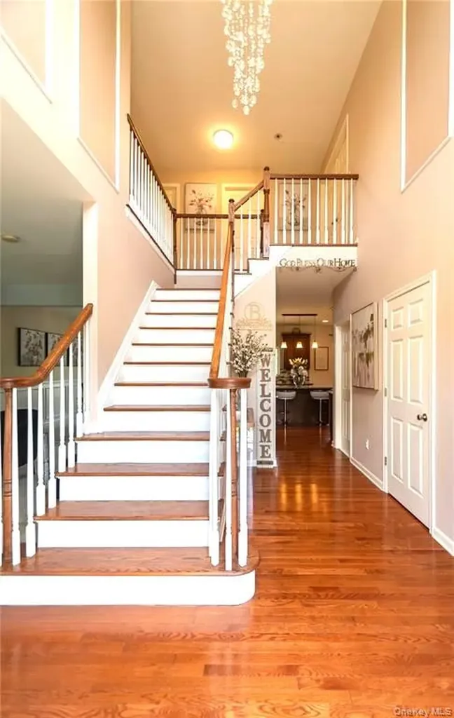 38 Panorama Drive New Windsor NY 12553