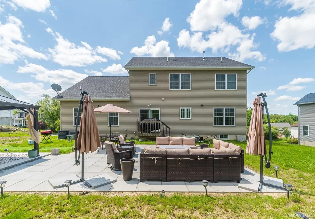 38 Panorama Drive New Windsor NY 12553