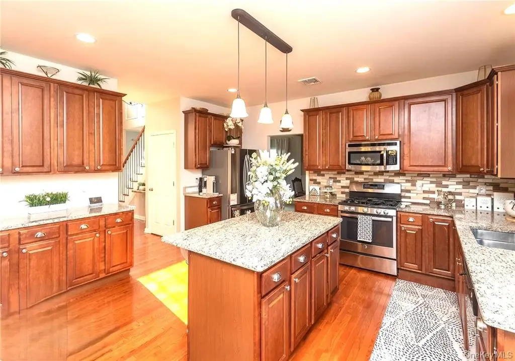 38 Panorama Drive New Windsor NY 12553