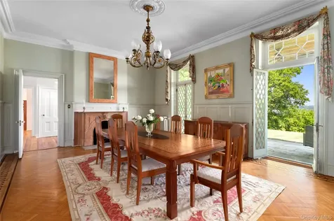560 Grand Avenue Balmville NY 12550