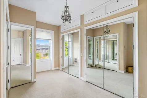 560 Grand Avenue Balmville NY 12550