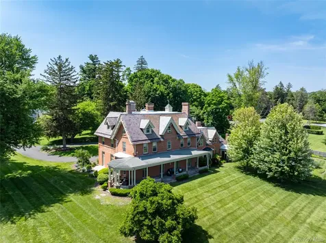 560 Grand Avenue Balmville NY 12550
