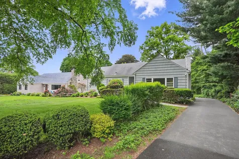 25 Scott Circle Purchase NY 10577