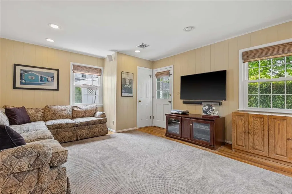 94 Sprague Road Scarsdale NY 10583