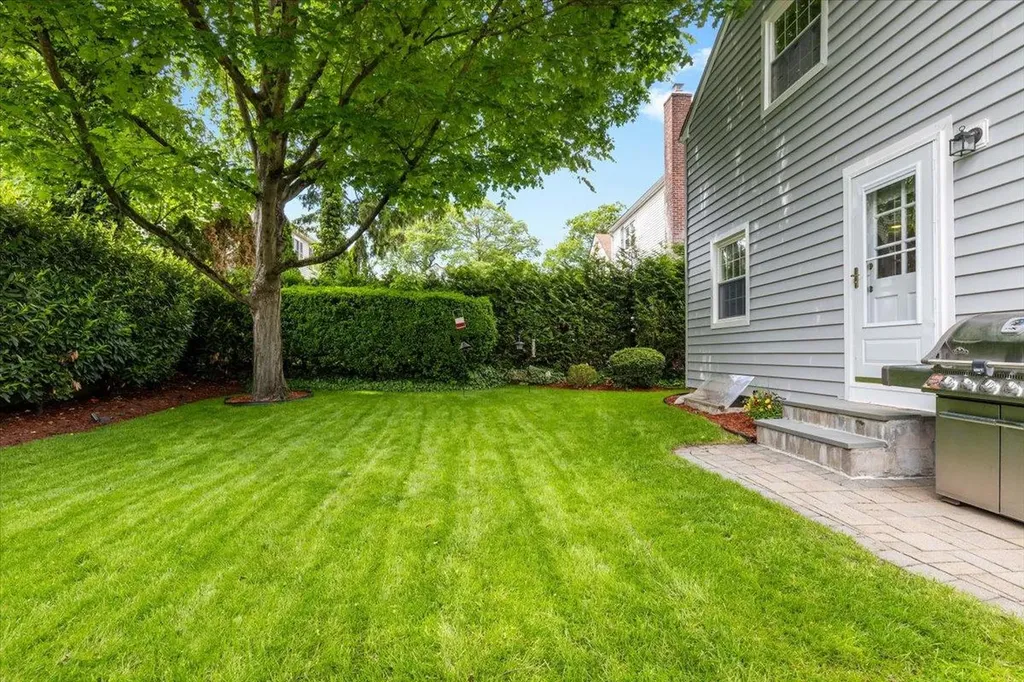 94 Sprague Road Scarsdale NY 10583