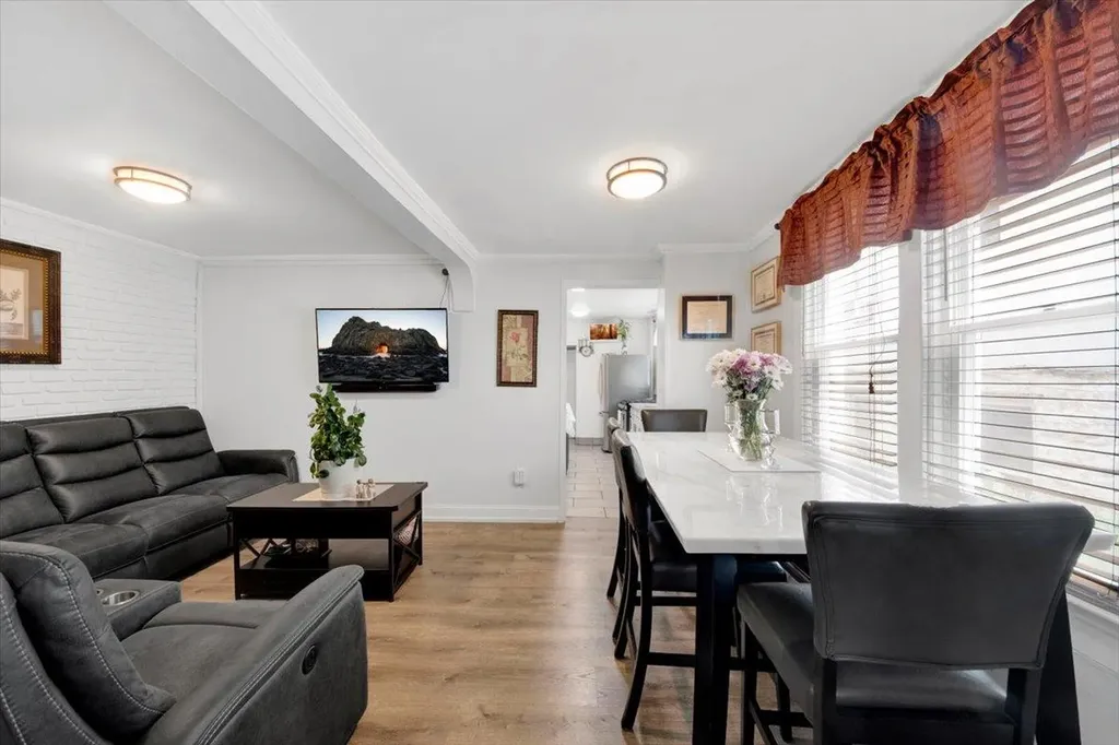 735 E 216th Street Bronx NY 10467