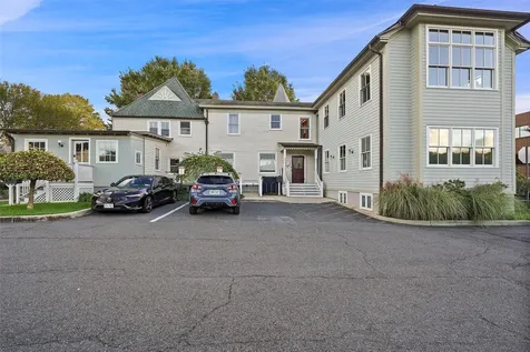 413-415 Bedford Road Pleasantville NY 10570