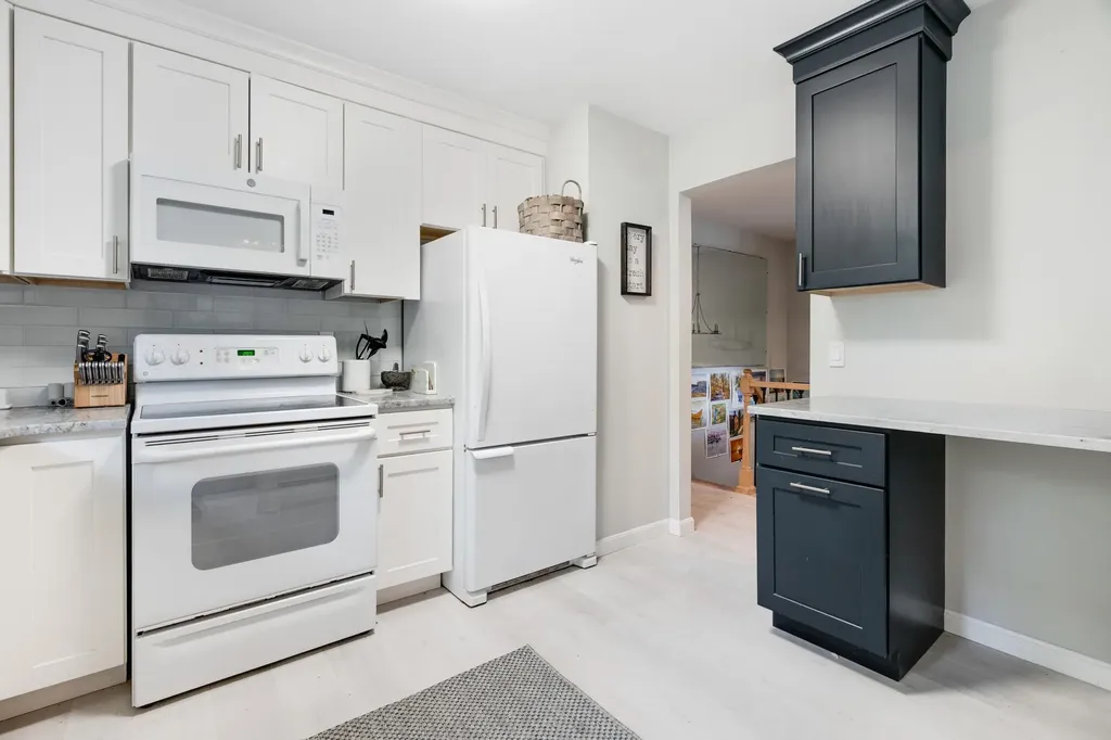 53 Cardinal Drive Poughkeepsie NY 12601