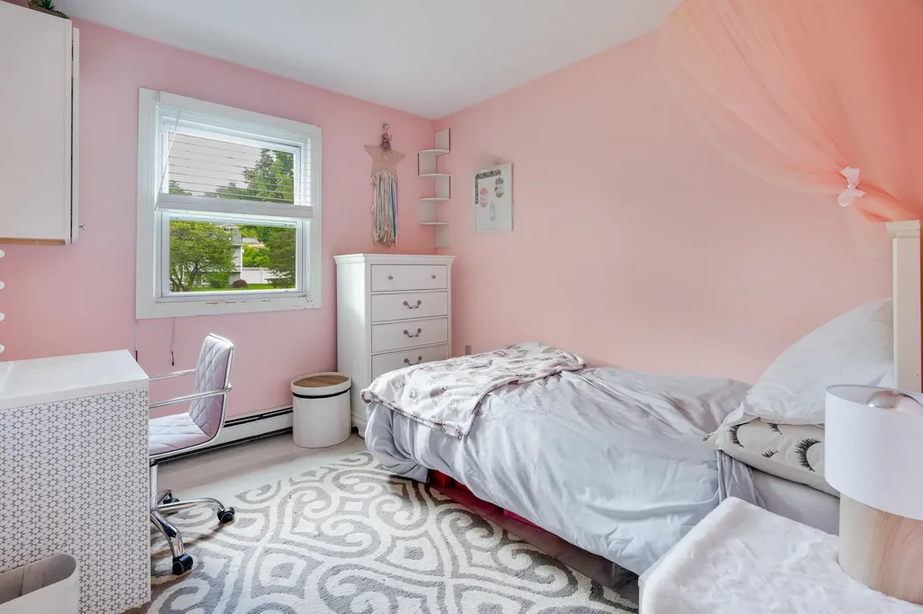 53 Cardinal Drive Poughkeepsie NY 12601