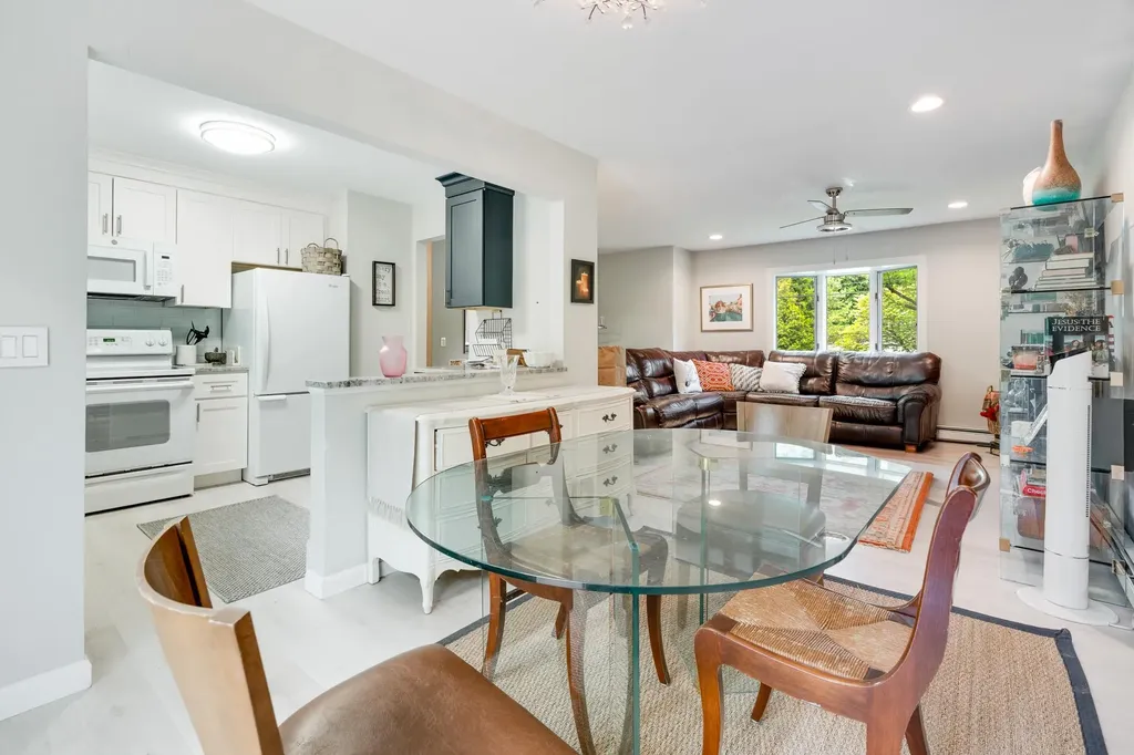 53 Cardinal Drive Poughkeepsie NY 12601