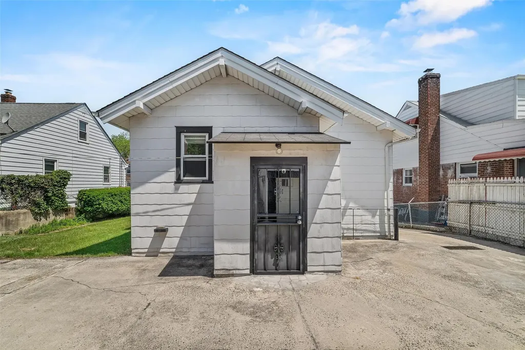 22 Delano Avenue Yonkers NY 10704