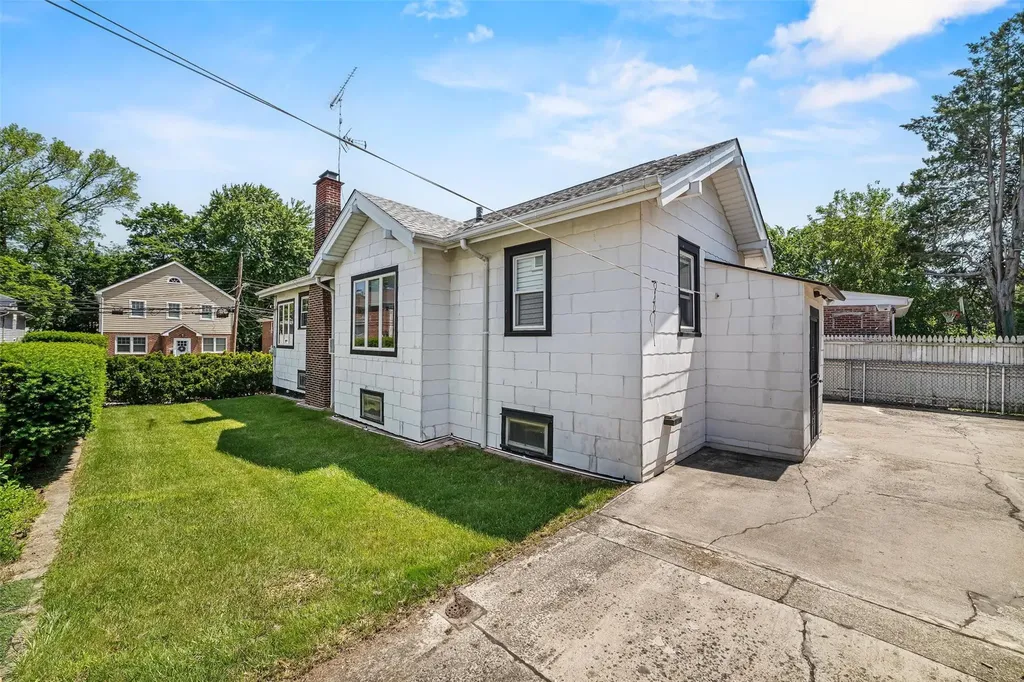 22 Delano Avenue Yonkers NY 10704
