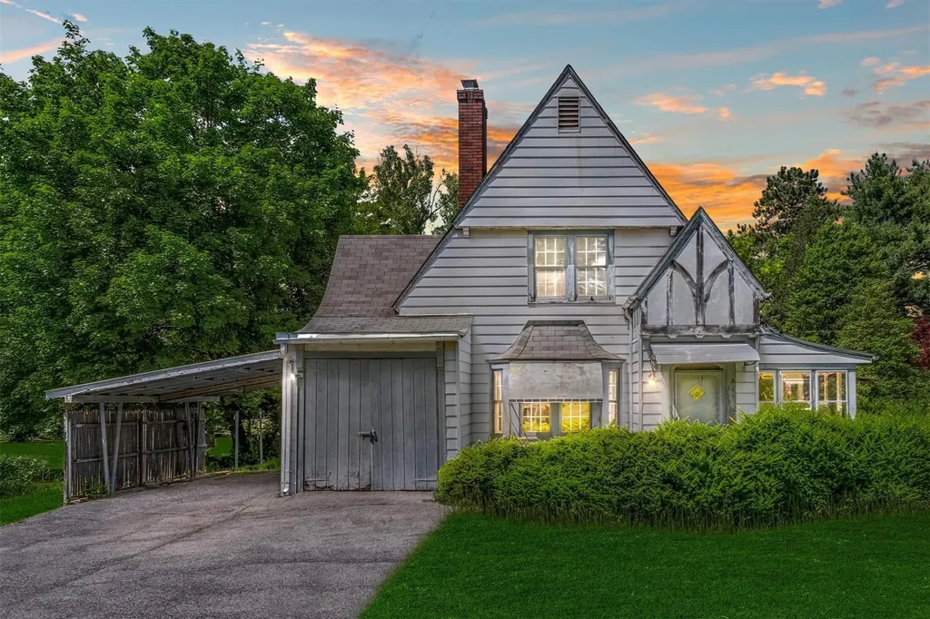 61 Spackenkill Road Poughkeepsie NY 12603