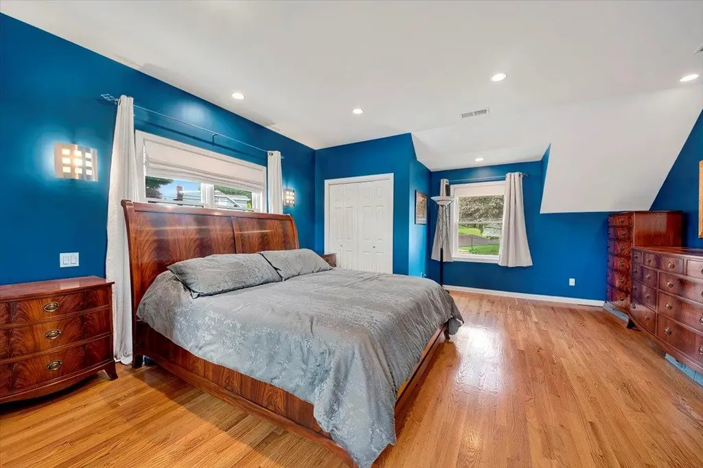 22 Livingston Avenue Valhalla NY 10595
