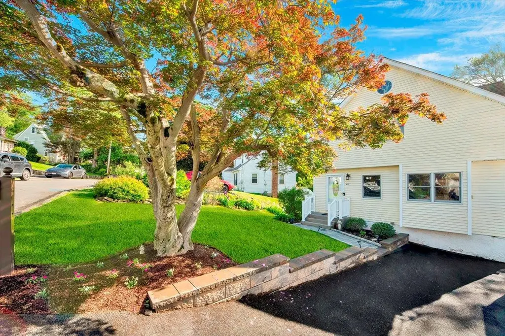 22 Livingston Avenue Valhalla NY 10595