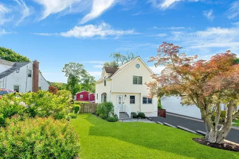22 Livingston Avenue Valhalla NY 10595