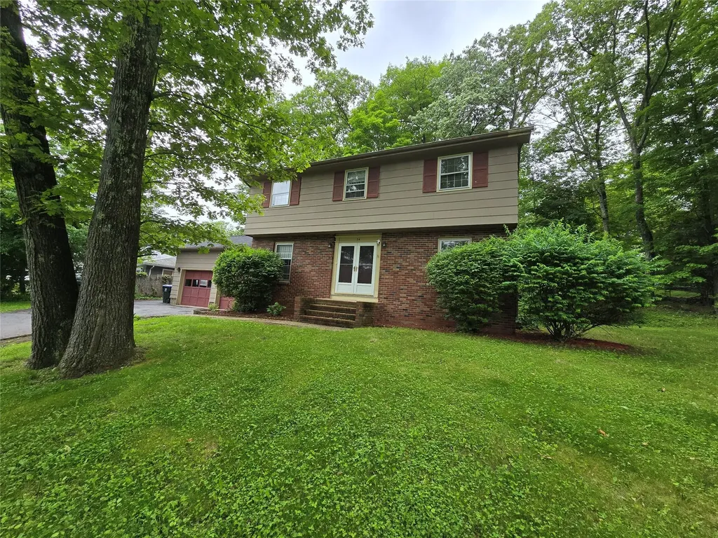 34 Pine Court Middletown NY 10941
