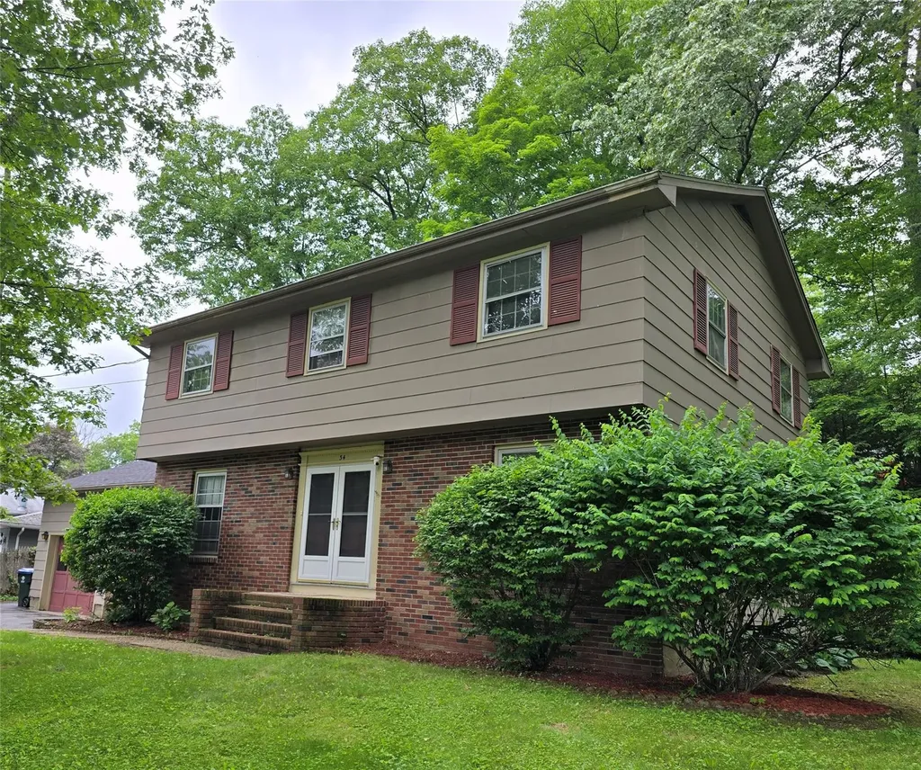 34 Pine Court Middletown NY 10941