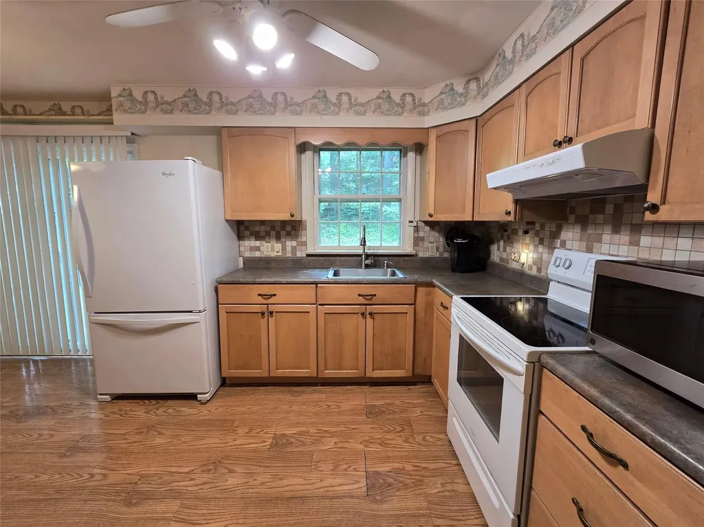 34 Pine Court Middletown NY 10941