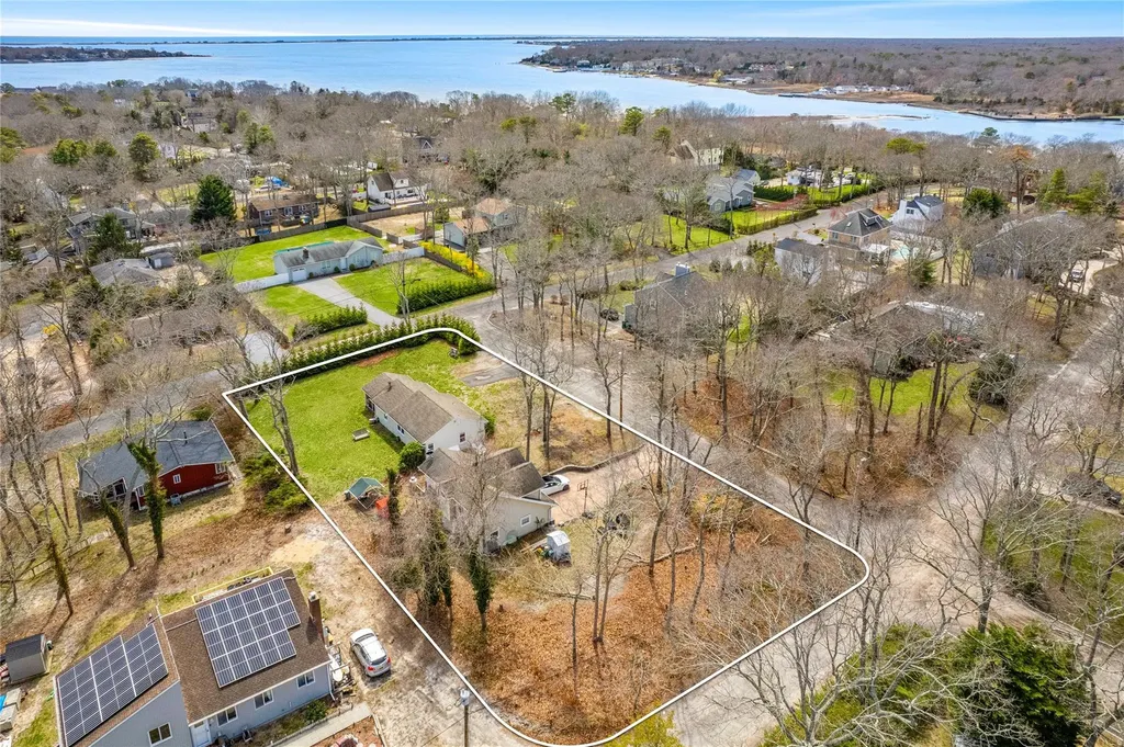 7 Locust Street Hampton Bays NY 11946