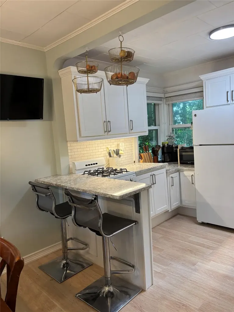 20 Locust Road Wading River NY 11792