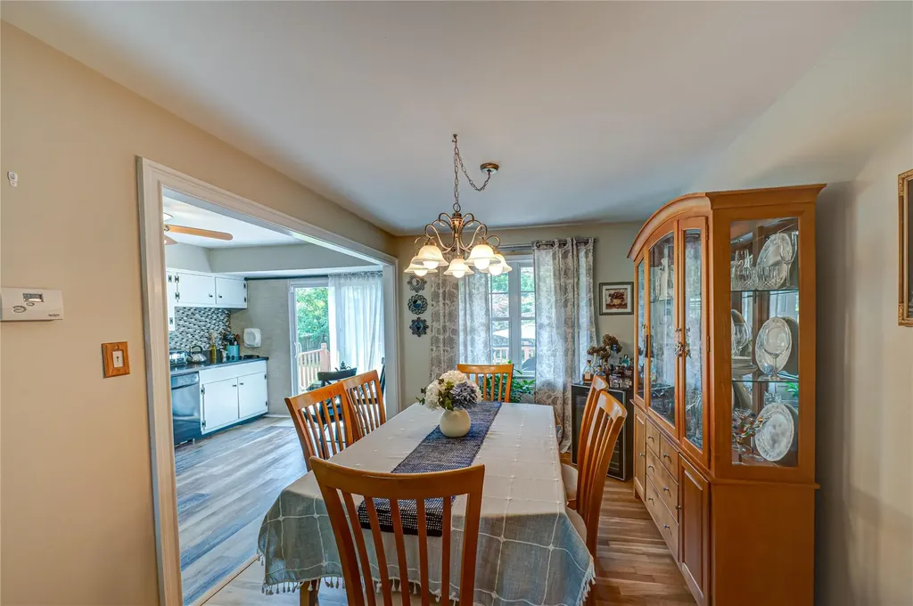 8 Baylor Drive Smithtown NY 11787