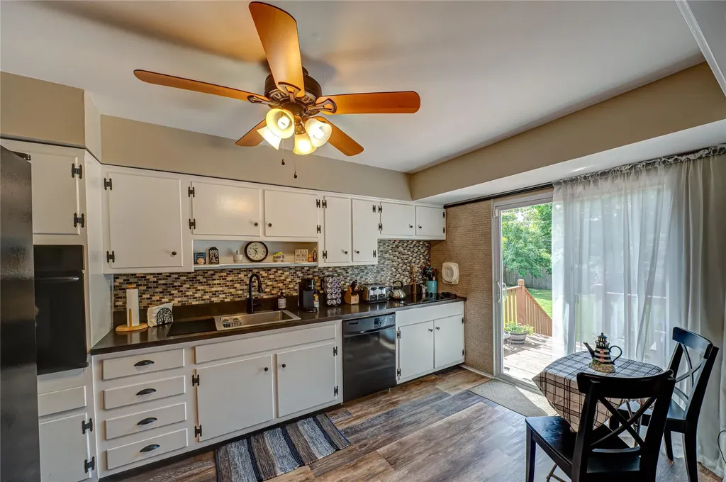 8 Baylor Drive Smithtown NY 11787