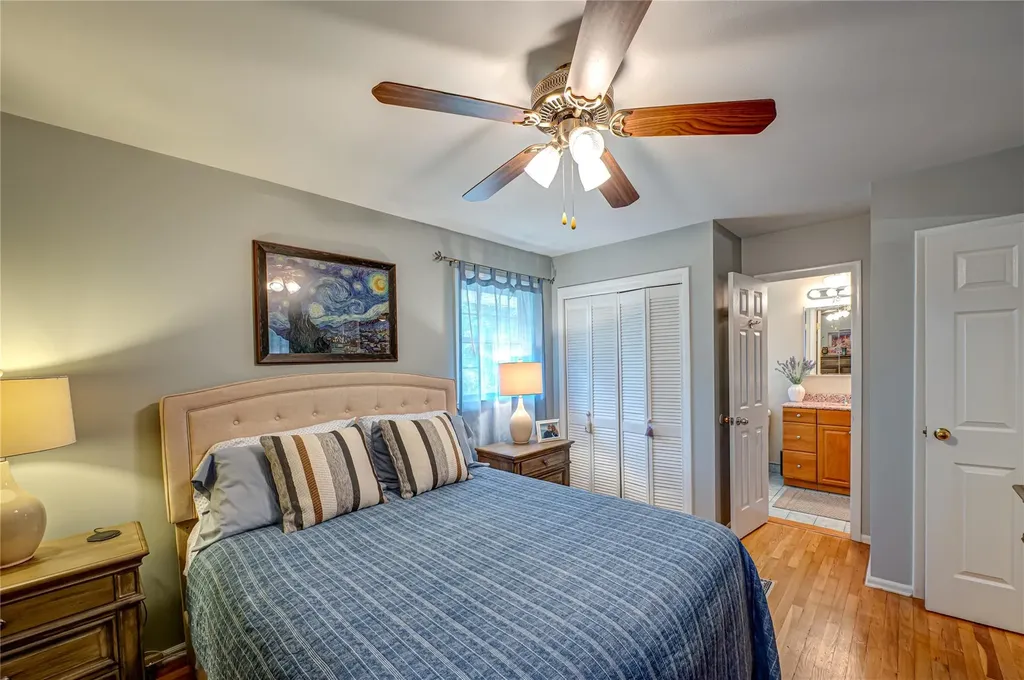 8 Baylor Drive Smithtown NY 11787
