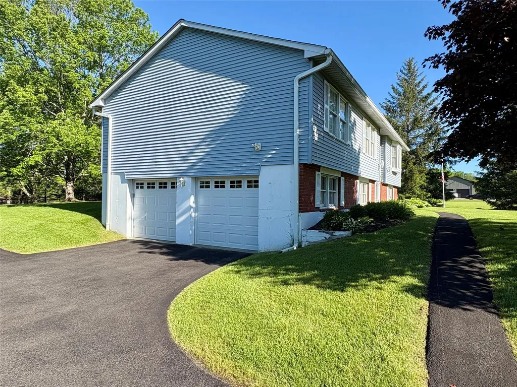 25 White Farm Road Wingdale NY 12594